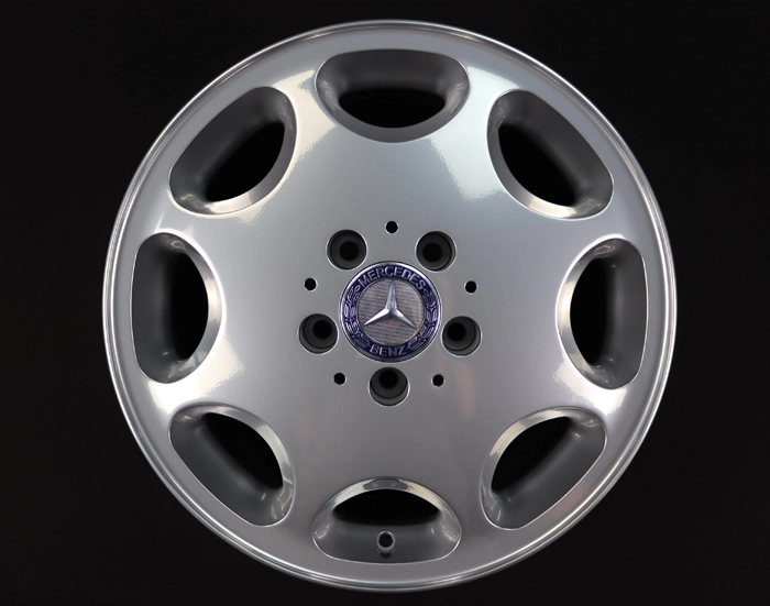 Nach der Pulverbeschichtung von Mercedes Benz Alufelge W140