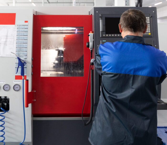 CNC Glanzdrehen Job als CNC Dreher bei der CNC Maschine für Felgenaufbereitung